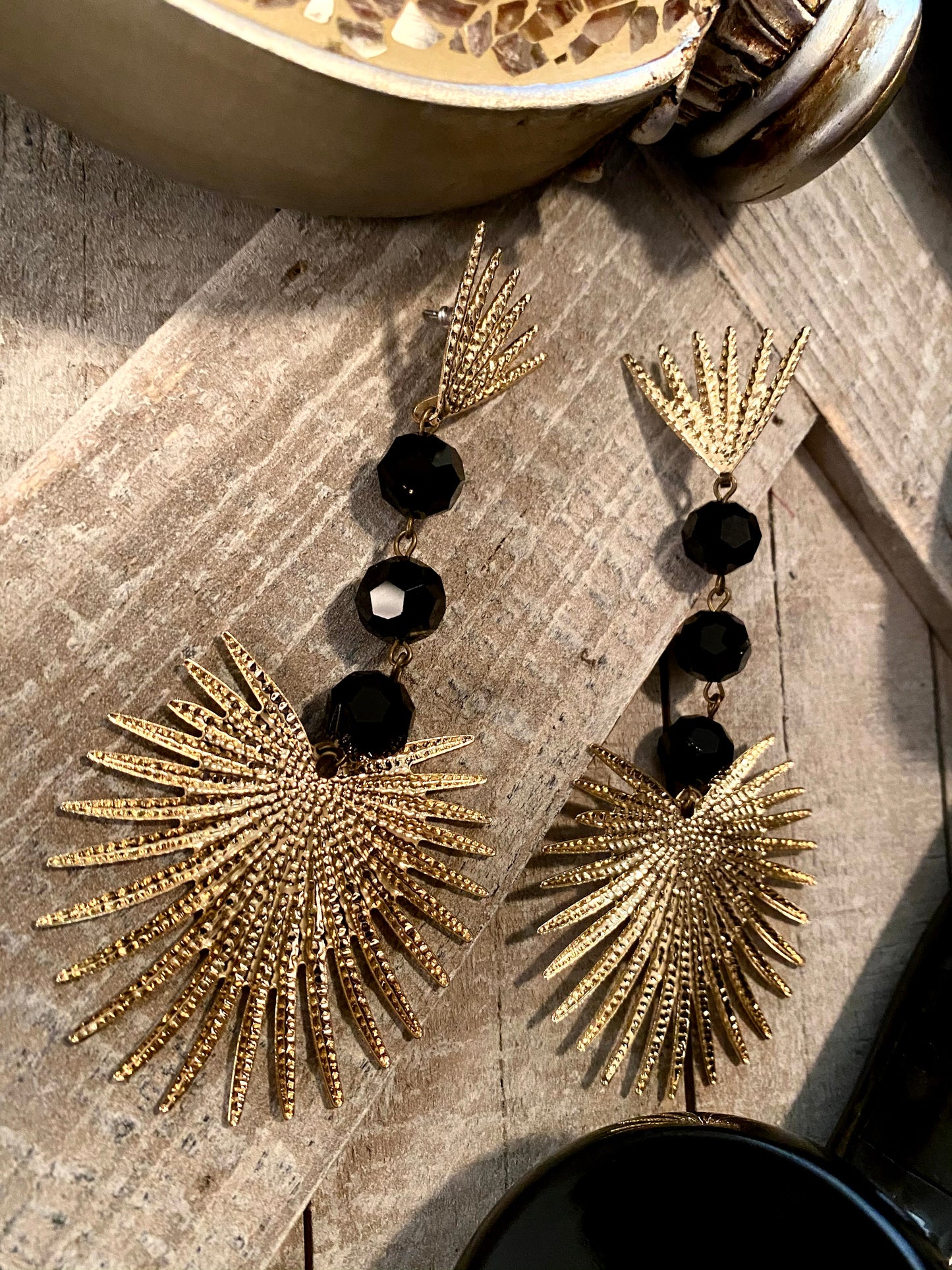 Becoming 70's Funk Retro Fan Earrings