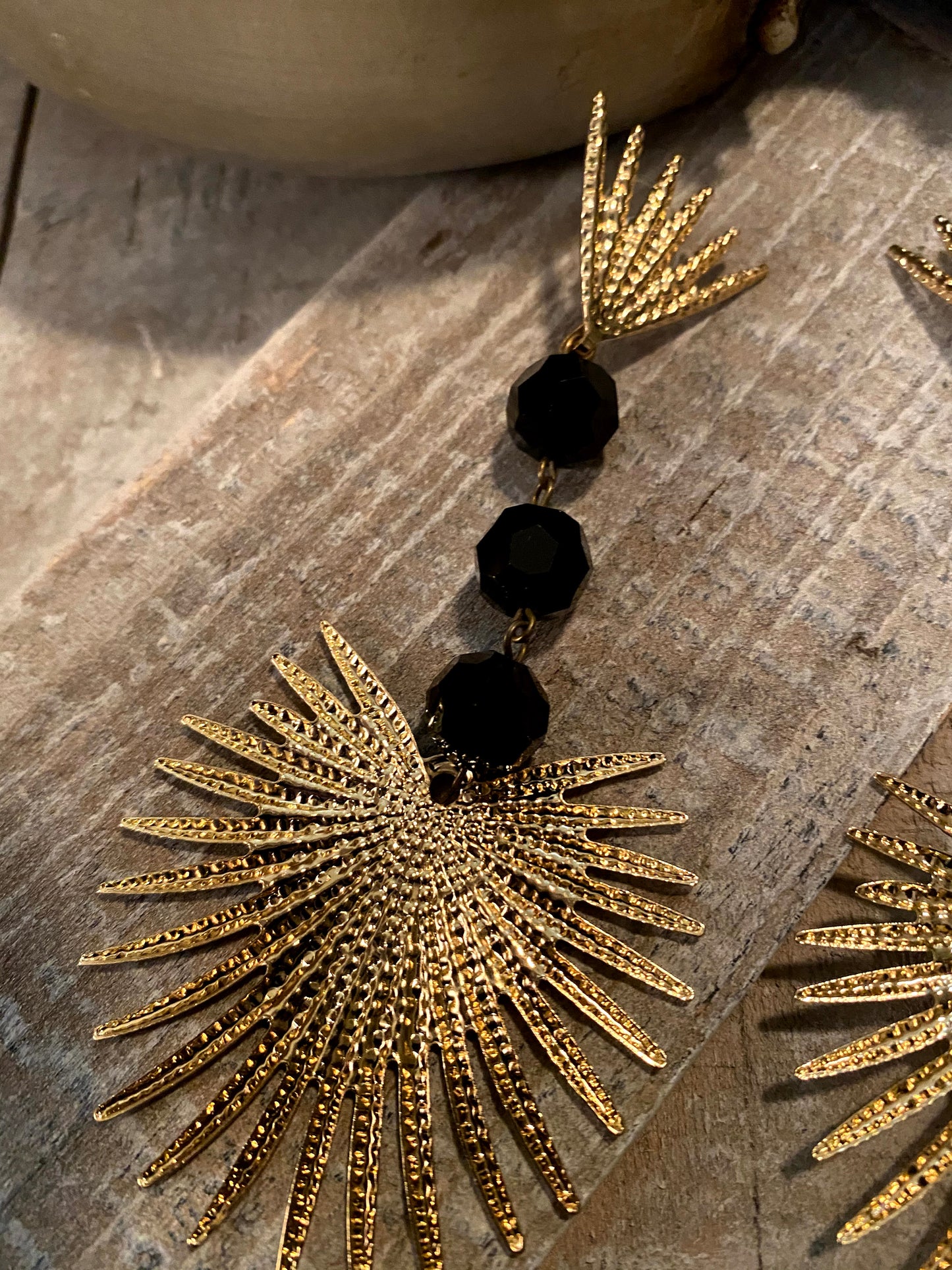 Becoming 70's Funk Retro Fan Earrings